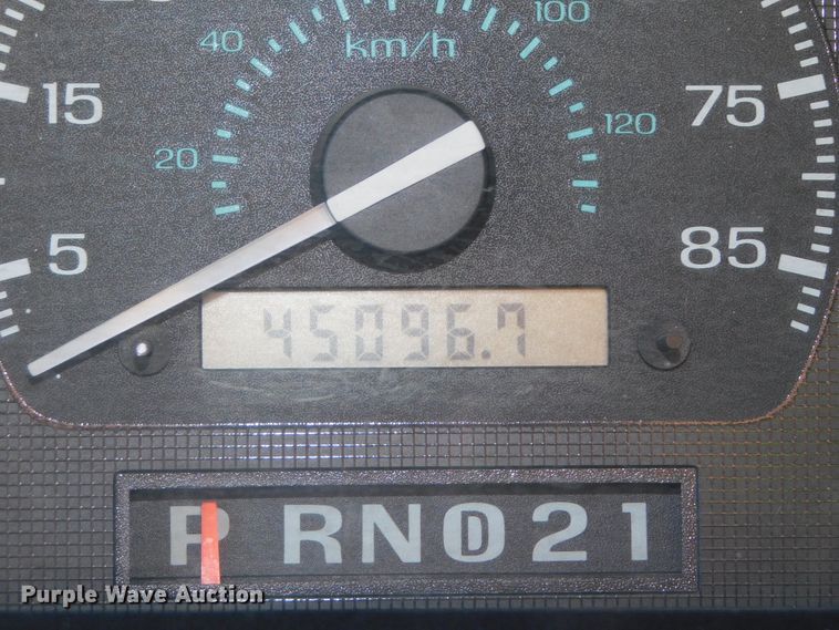 image for item DJ5924 1992 Ford E350  ambulance