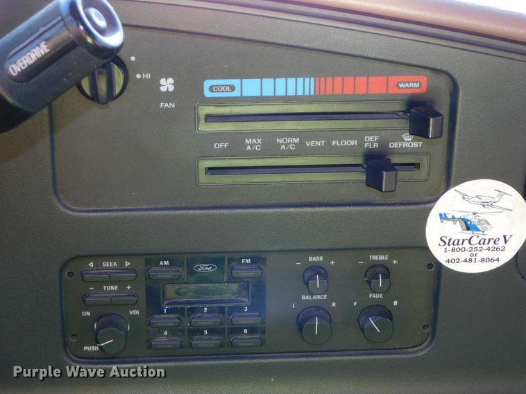 image for item DJ5924 1992 Ford E350  ambulance