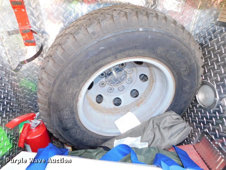 image for item DJ5924 1992 Ford E350  ambulance