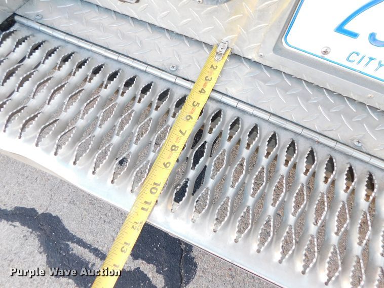 image for item DJ5924 1992 Ford E350  ambulance