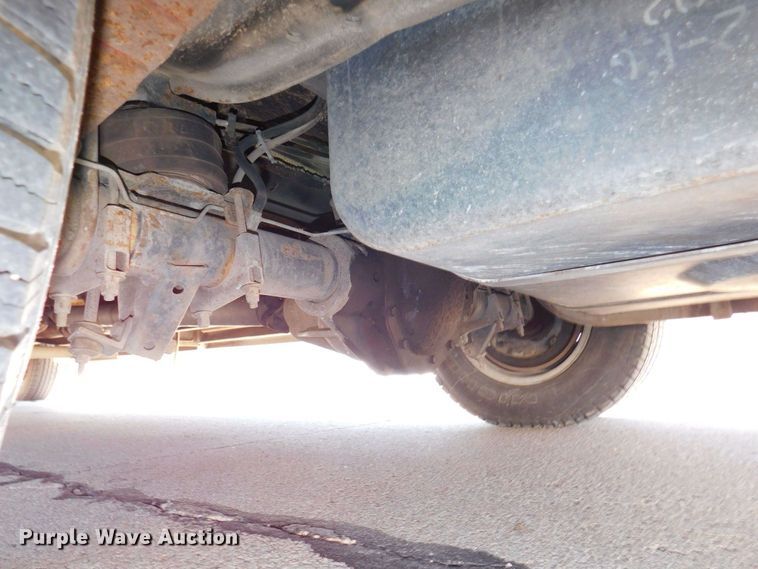 image for item DJ5924 1992 Ford E350  ambulance