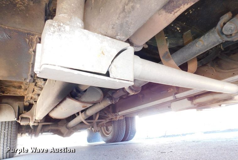 image for item DJ5924 1992 Ford E350  ambulance