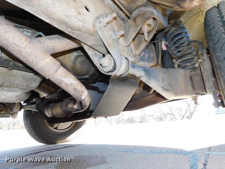 image for item DJ5924 1992 Ford E350  ambulance