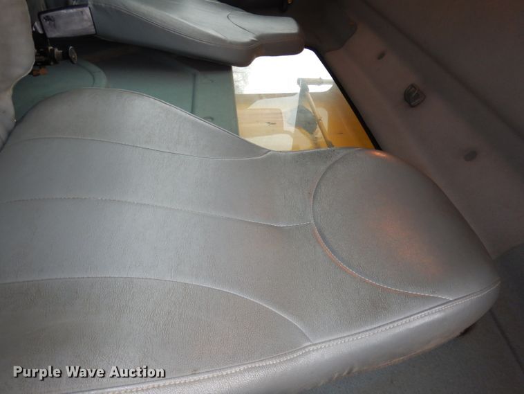 image for item DJ6965 2006 International 7300  dump truck