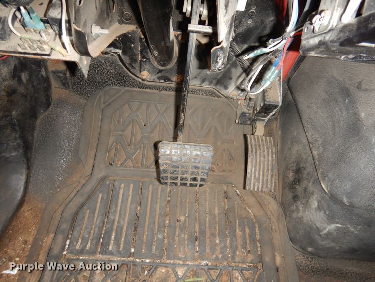 image for item DJ6965 2006 International 7300  dump truck