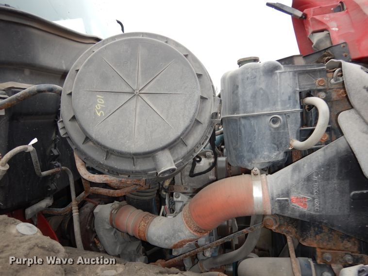 image for item DJ6965 2006 International 7300  dump truck