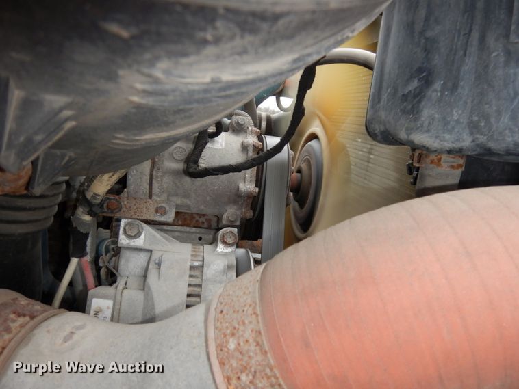 image for item DJ6965 2006 International 7300  dump truck