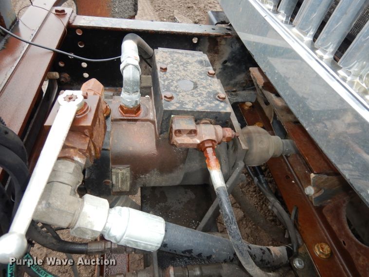 image for item DJ6965 2006 International 7300  dump truck