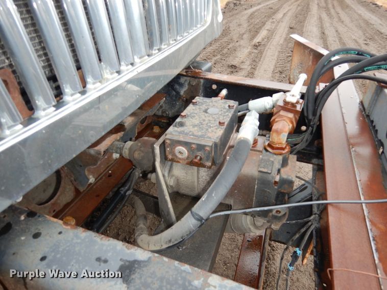 image for item DJ6965 2006 International 7300  dump truck