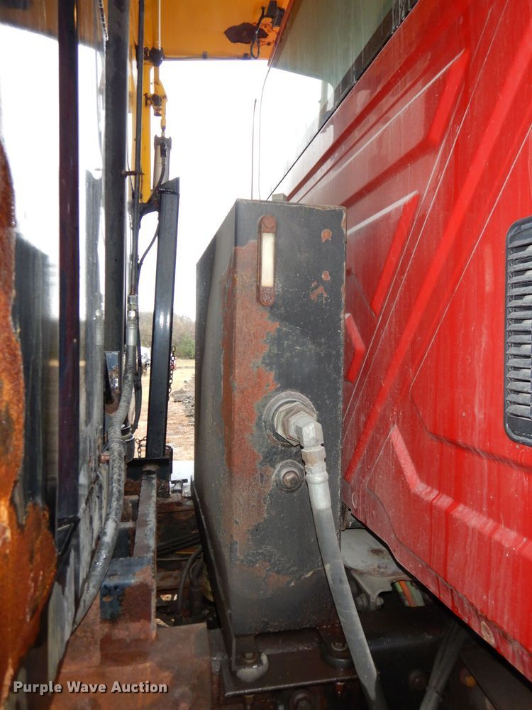 image for item DJ6965 2006 International 7300  dump truck