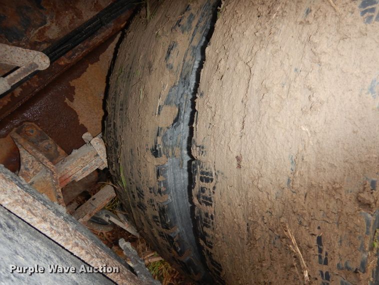 image for item DJ6965 2006 International 7300  dump truck