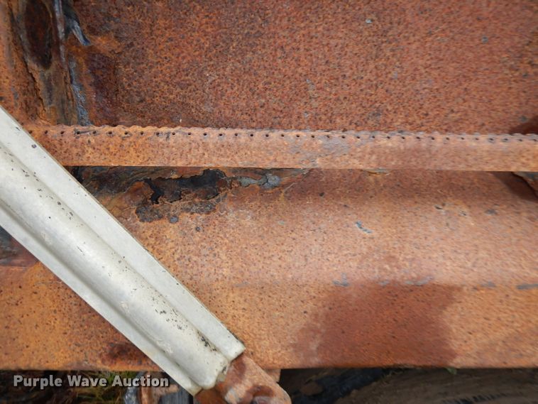 image for item DJ6965 2006 International 7300  dump truck