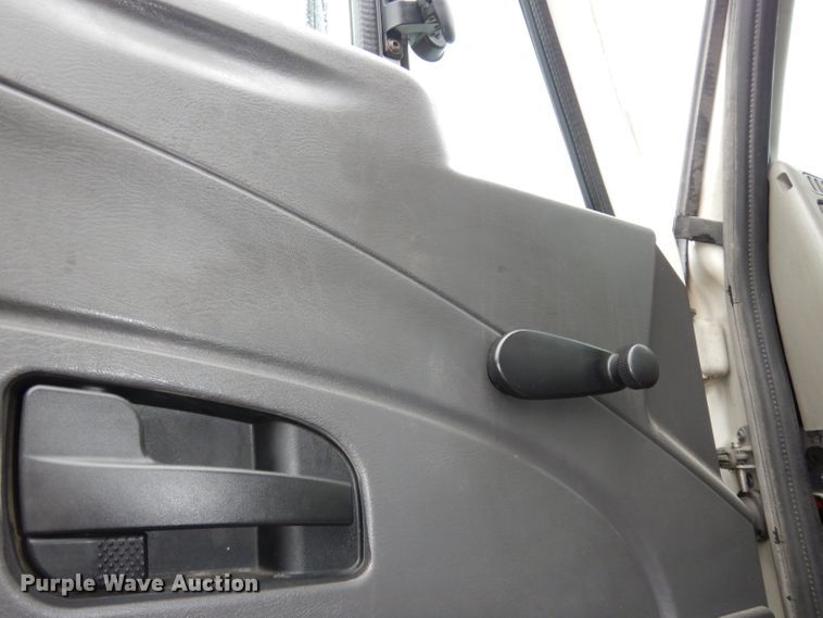 image for item DJ6985 2012 International WorkStar 7600  vacuum truck