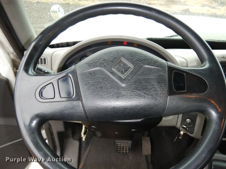 image for item DJ6985 2012 International WorkStar 7600  vacuum truck