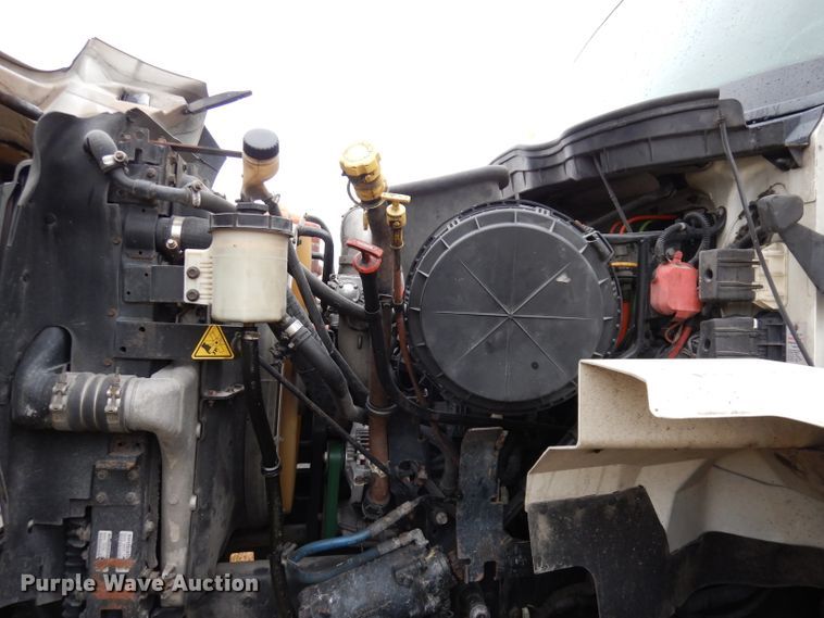 image for item DJ6985 2012 International WorkStar 7600  vacuum truck