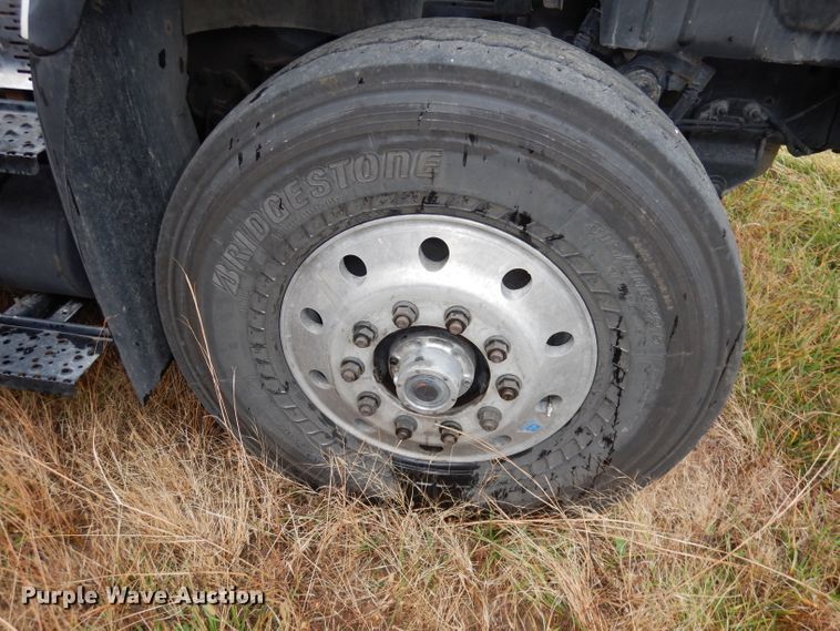 image for item DJ6985 2012 International WorkStar 7600  vacuum truck