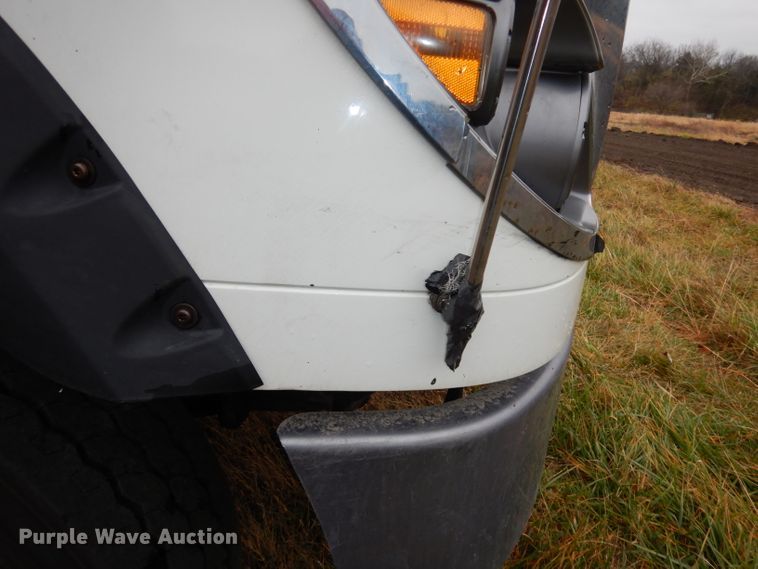 image for item DJ6985 2012 International WorkStar 7600  vacuum truck