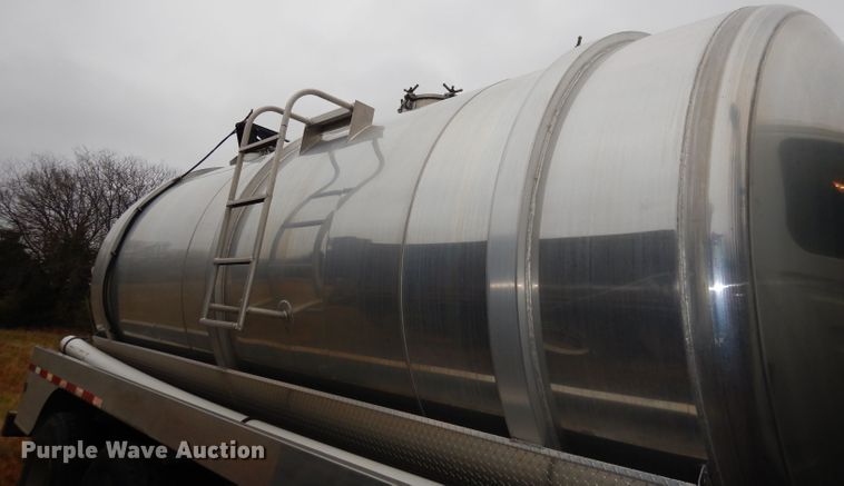 image for item DJ6985 2012 International WorkStar 7600  vacuum truck