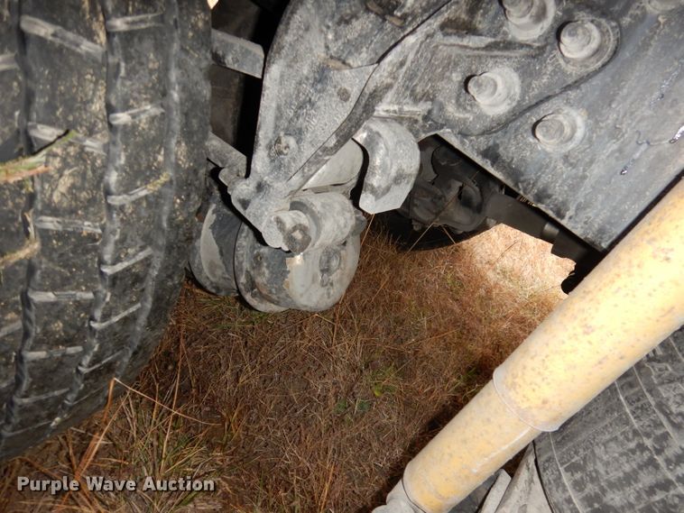 image for item DJ6985 2012 International WorkStar 7600  vacuum truck