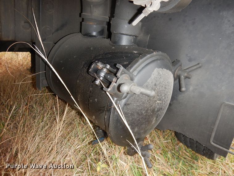 image for item DJ6985 2012 International WorkStar 7600  vacuum truck