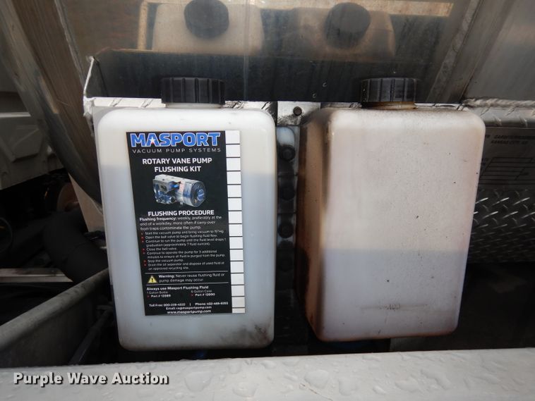 image for item DJ6985 2012 International WorkStar 7600  vacuum truck