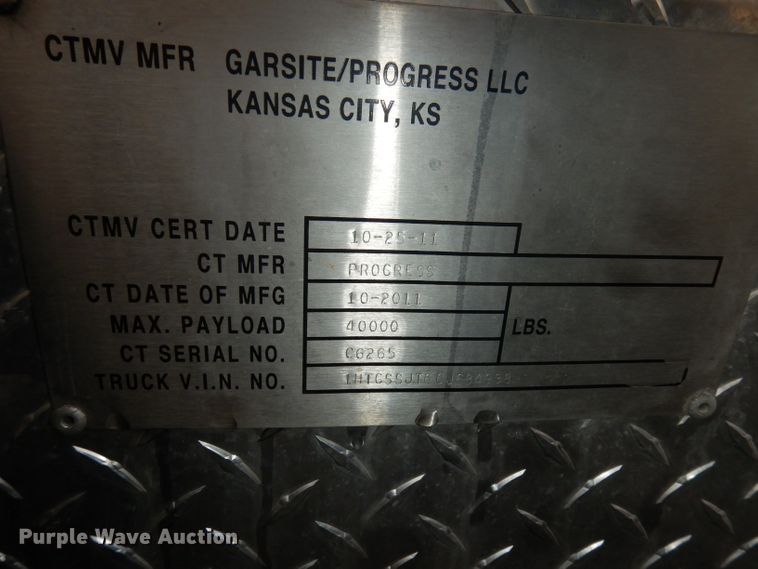 image for item DJ6985 2012 International WorkStar 7600  vacuum truck