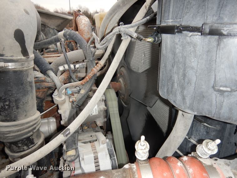 image for item DJ6986 2008 International 7400  dump truck