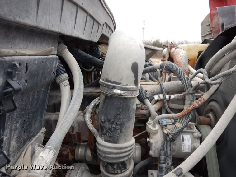 image for item DJ6986 2008 International 7400  dump truck