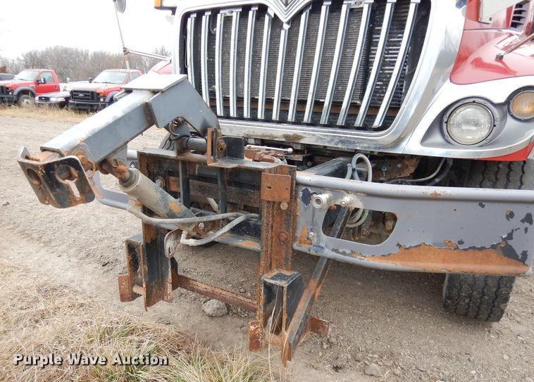 image for item DJ6986 2008 International 7400  dump truck