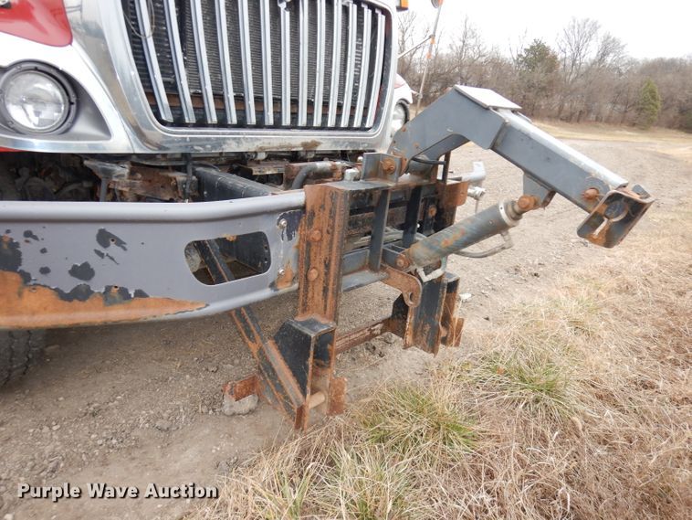 image for item DJ6986 2008 International 7400  dump truck