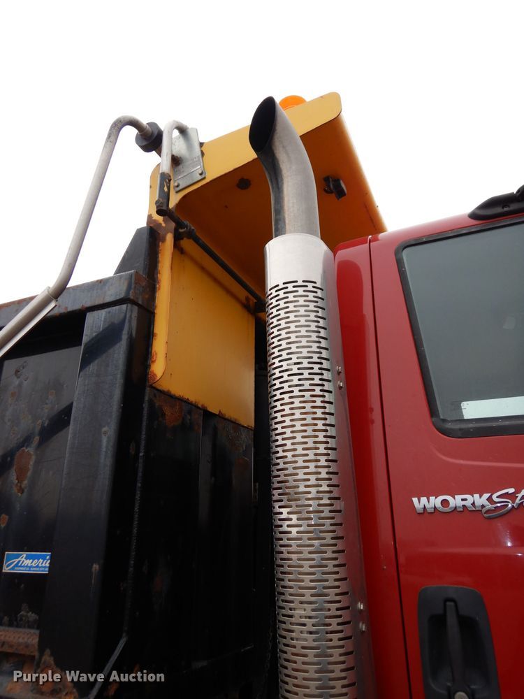 image for item DJ6986 2008 International 7400  dump truck