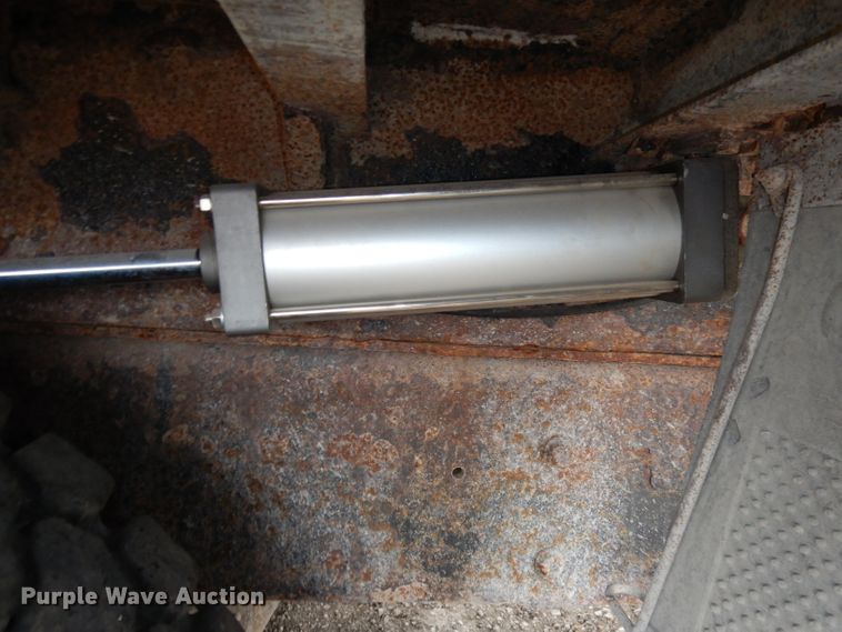 image for item DJ6986 2008 International 7400  dump truck