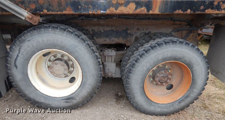 image for item DJ6986 2008 International 7400  dump truck