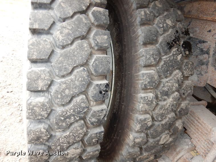 image for item DJ6986 2008 International 7400  dump truck