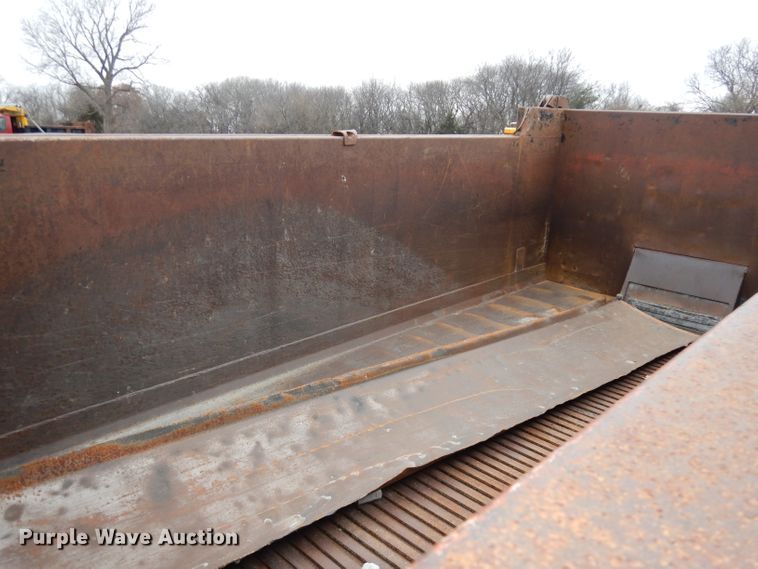 image for item DJ6986 2008 International 7400  dump truck