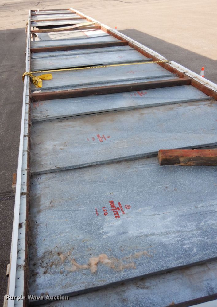 image for item EF9689 Airplane hanger door