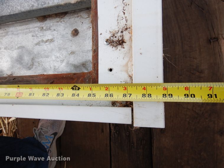 image for item EF9689 Airplane hanger door