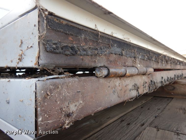 image for item EF9689 Airplane hanger door