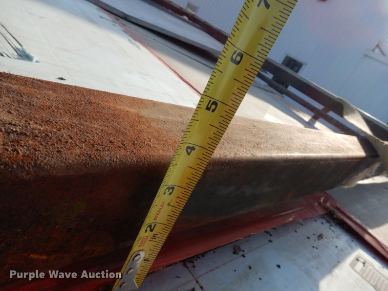 image for item EF9689 Airplane hanger door