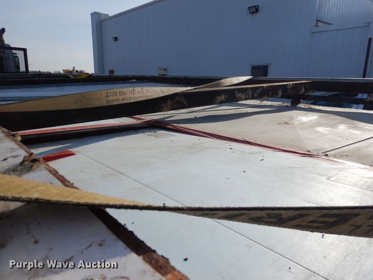 image for item EF9689 Airplane hanger door