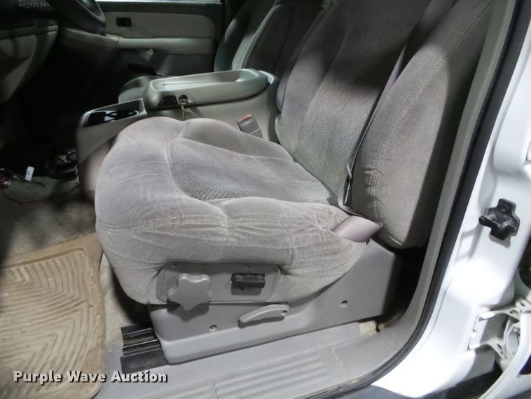 image for item EK9762 2001 Chevrolet Suburban K1500  SUV