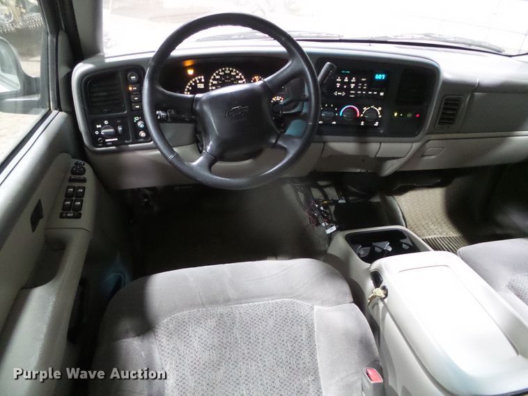 image for item EK9762 2001 Chevrolet Suburban K1500  SUV