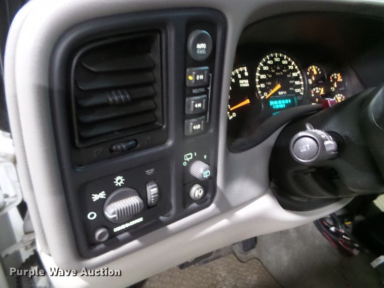 image for item EK9762 2001 Chevrolet Suburban K1500  SUV