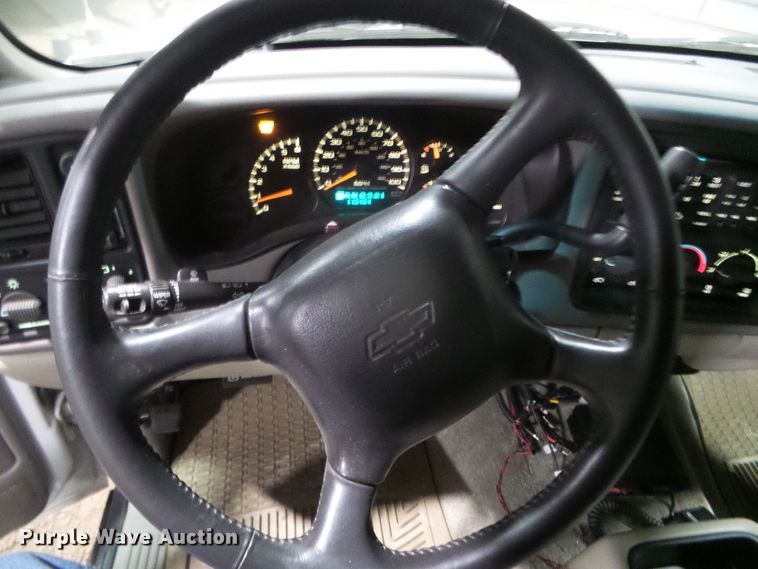 image for item EK9762 2001 Chevrolet Suburban K1500  SUV