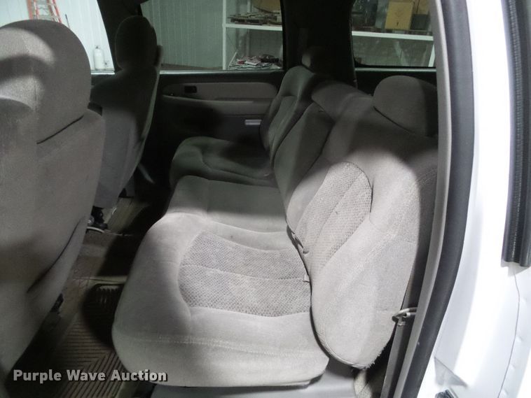 image for item EK9762 2001 Chevrolet Suburban K1500  SUV