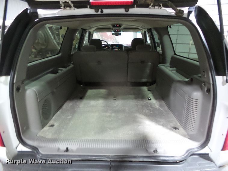 image for item EK9762 2001 Chevrolet Suburban K1500  SUV