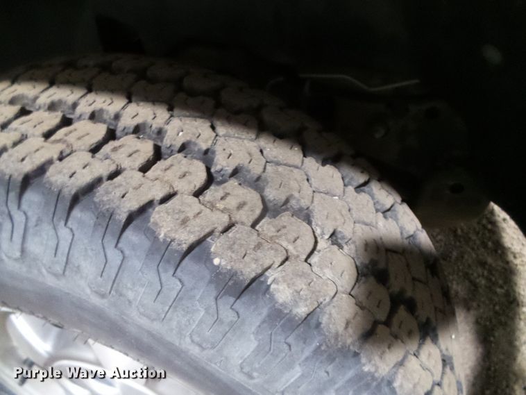 image for item EK9762 2001 Chevrolet Suburban K1500  SUV