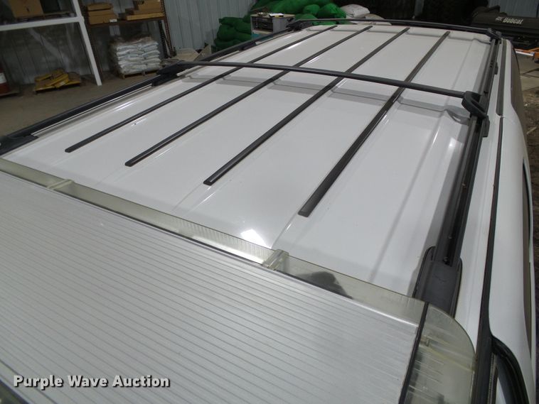 image for item EK9762 2001 Chevrolet Suburban K1500  SUV