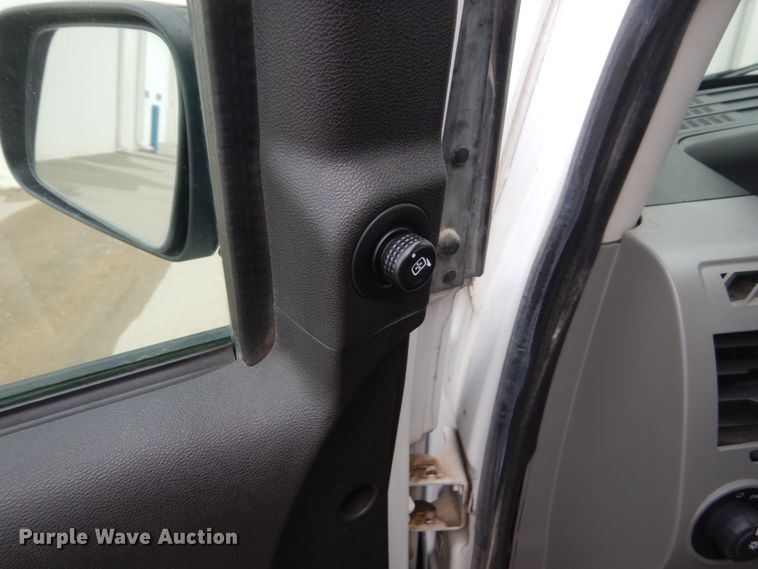 image for item FT9249 2011 VPG MV1GD  handicap accessible van