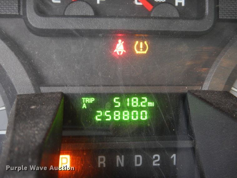 image for item FT9249 2011 VPG MV1GD  handicap accessible van